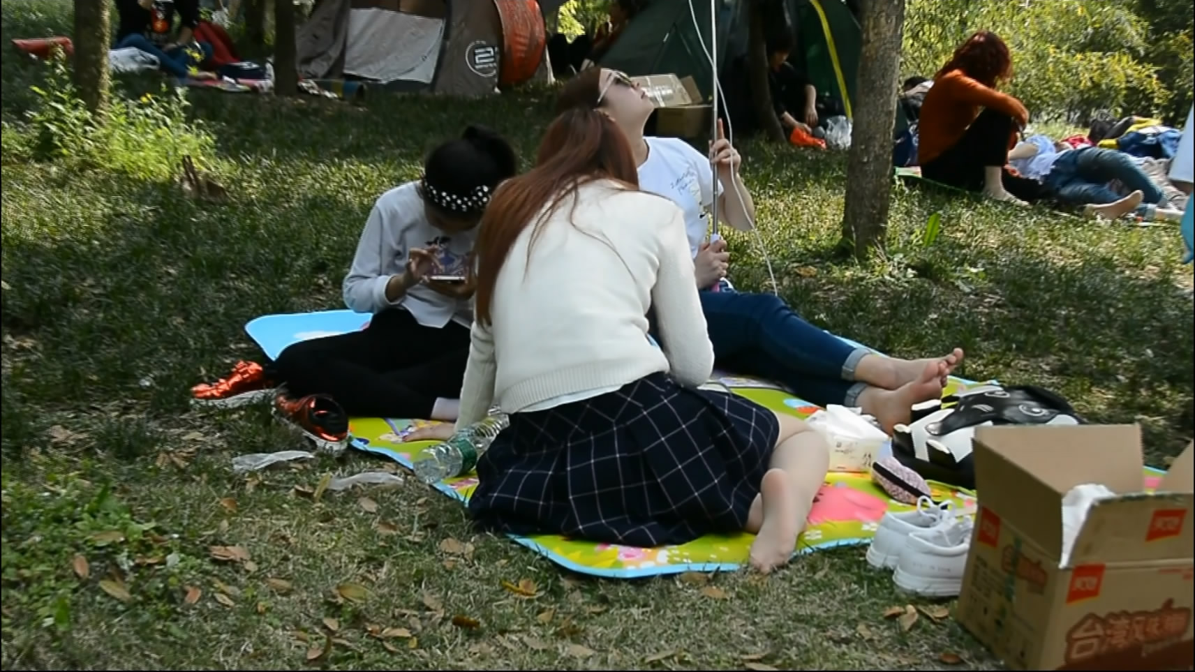 streetsnapnylon[00 01 19][20181203 223827 0]